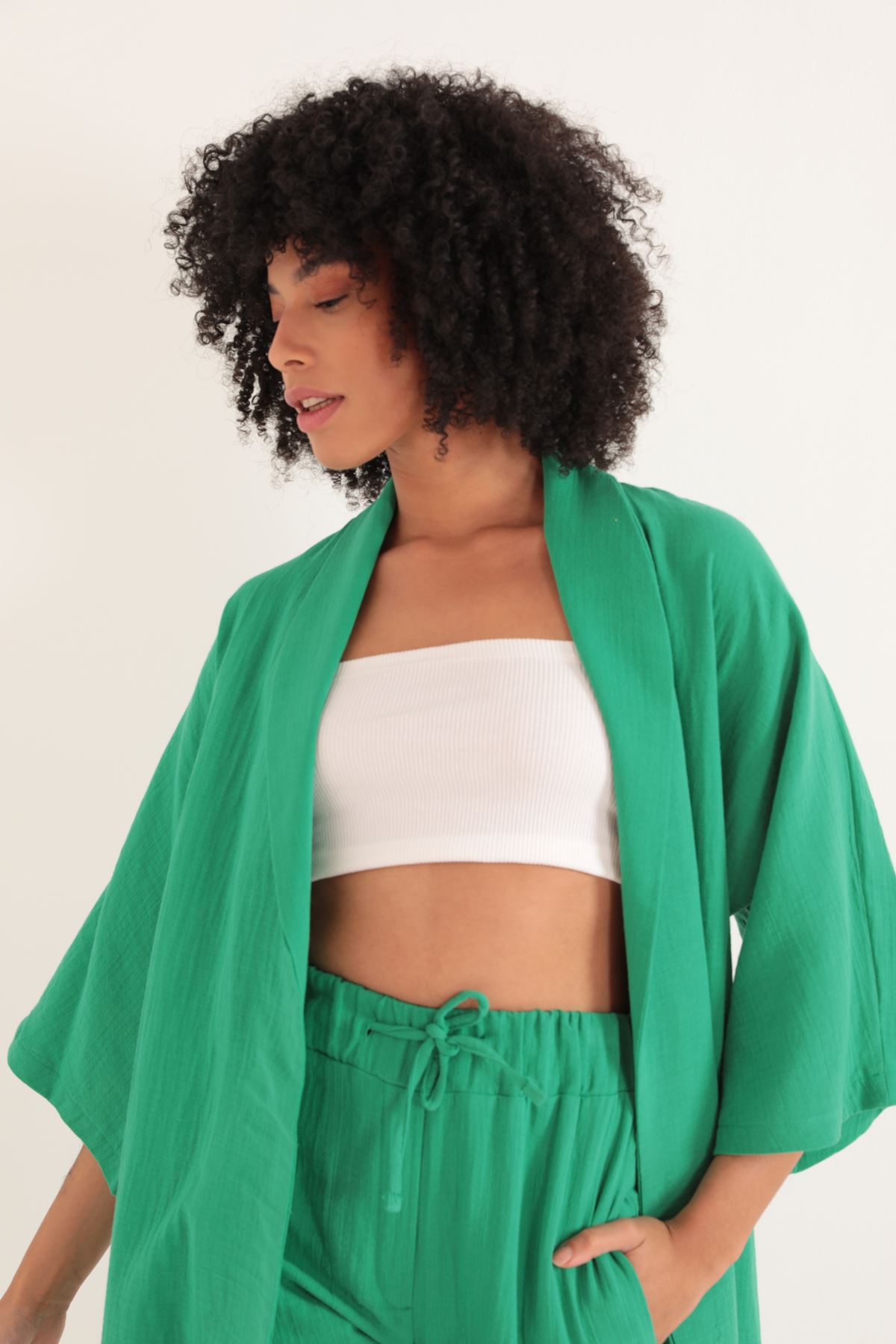 Müslin%20Kumaş%20Oversize%20Kadın%20Kimono-Yeşil