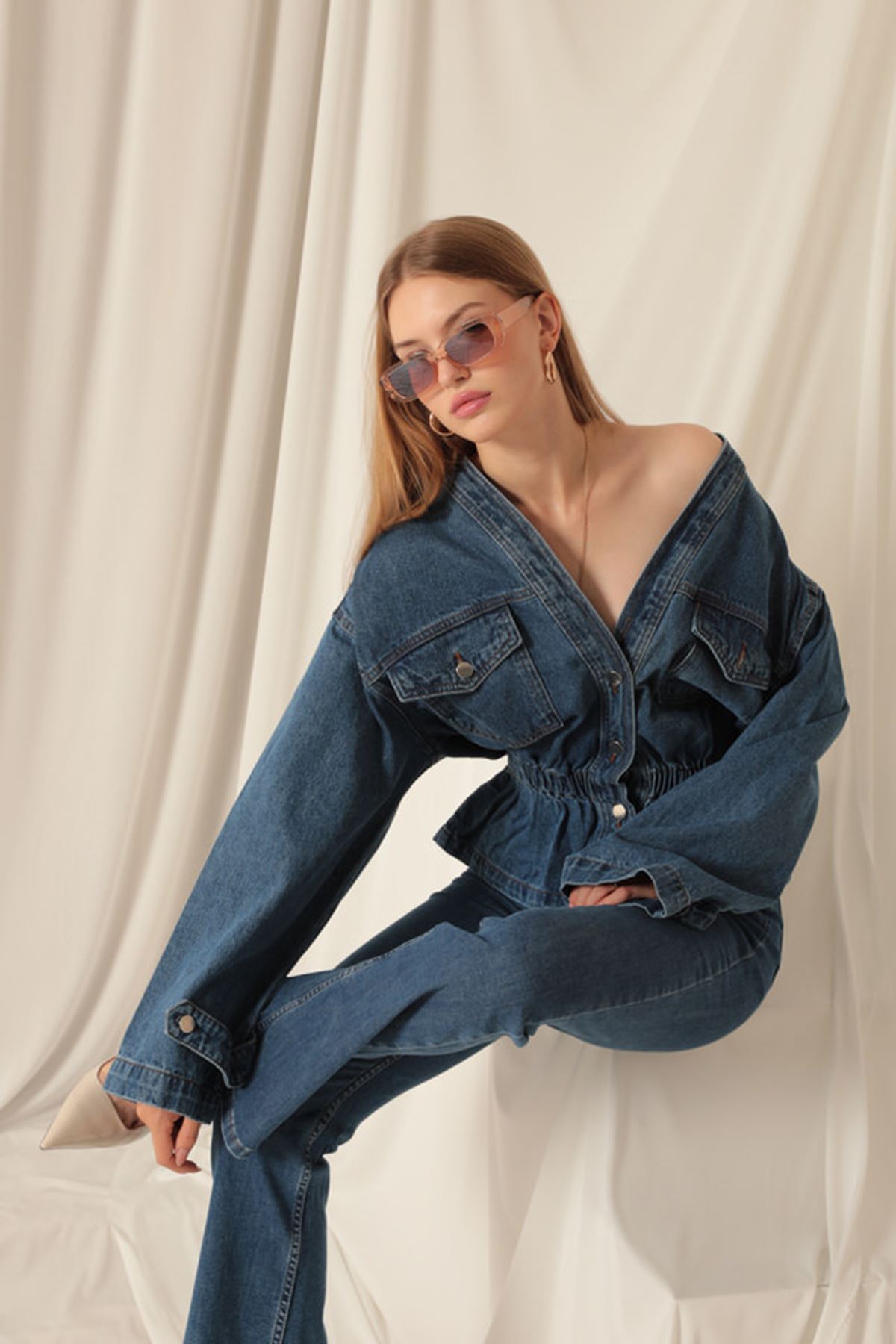 Denim%20Kumaş%20Beli%20Lastikli%20Kadın%20Mavi%20Kot%20Ceket