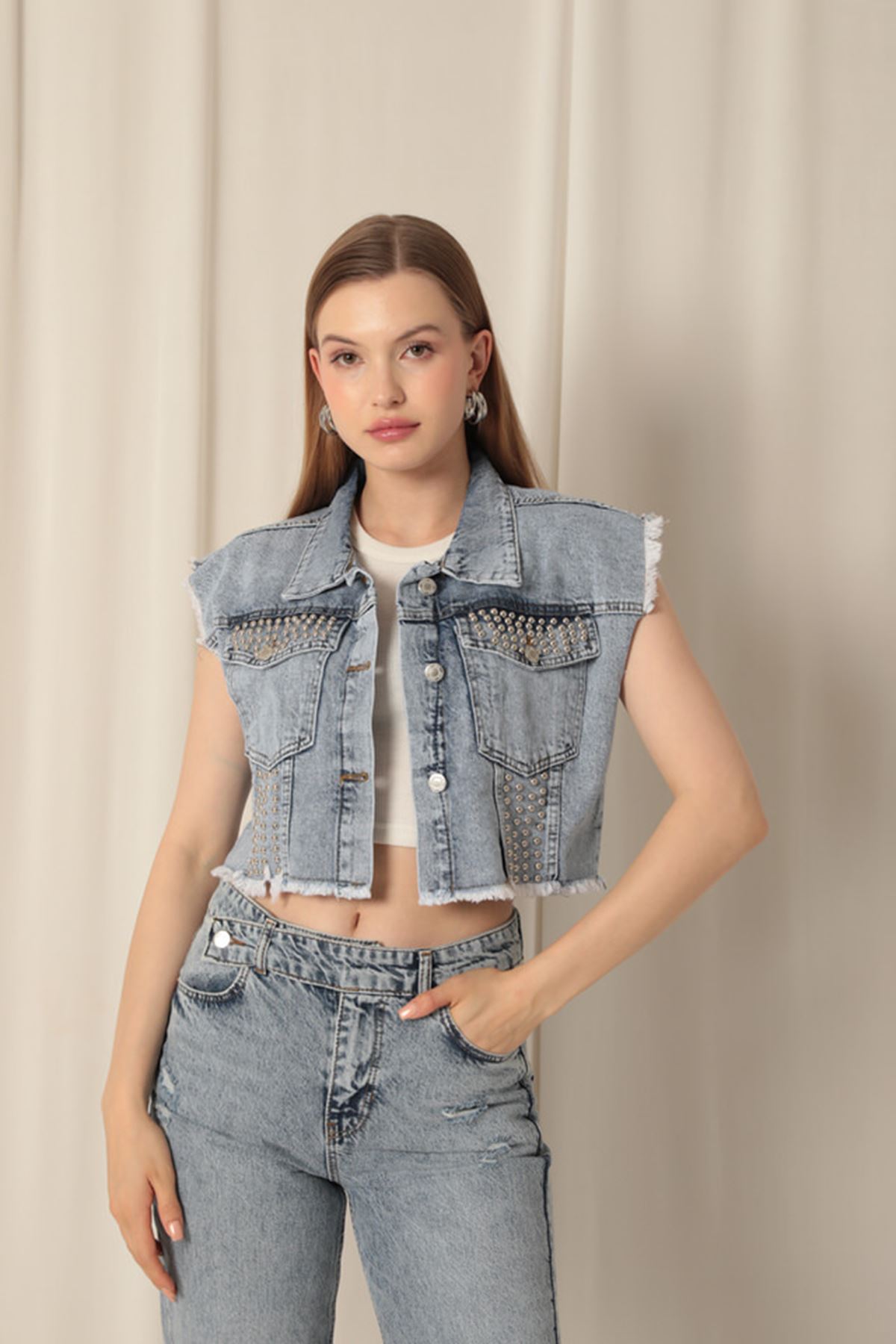 Denim%20Kumaş%20Cebi%20Troklu%20Kadın%20Mavi%20Yelek