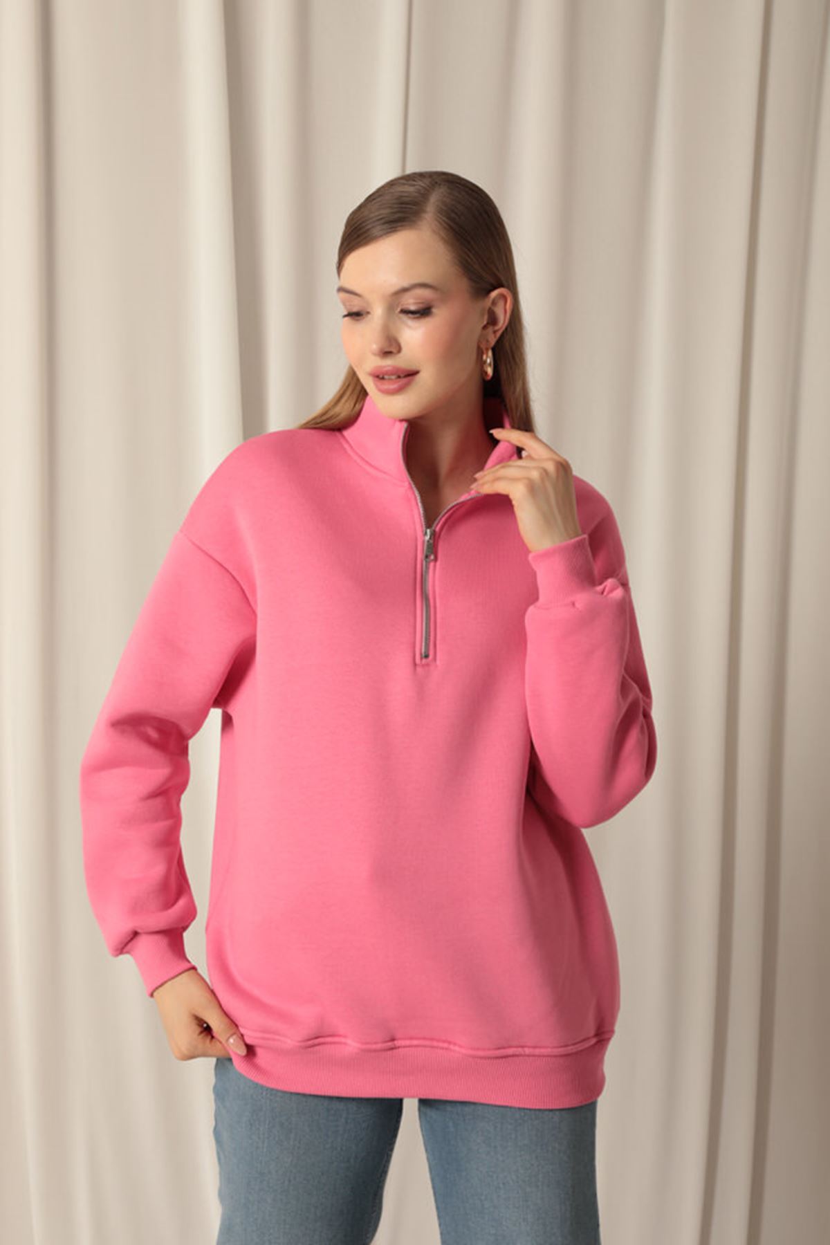 Üç%20İplik%20Dik%20Yaka%20Yarım%20Fermuarlı%20Kadın%20Pembe%20Sweat