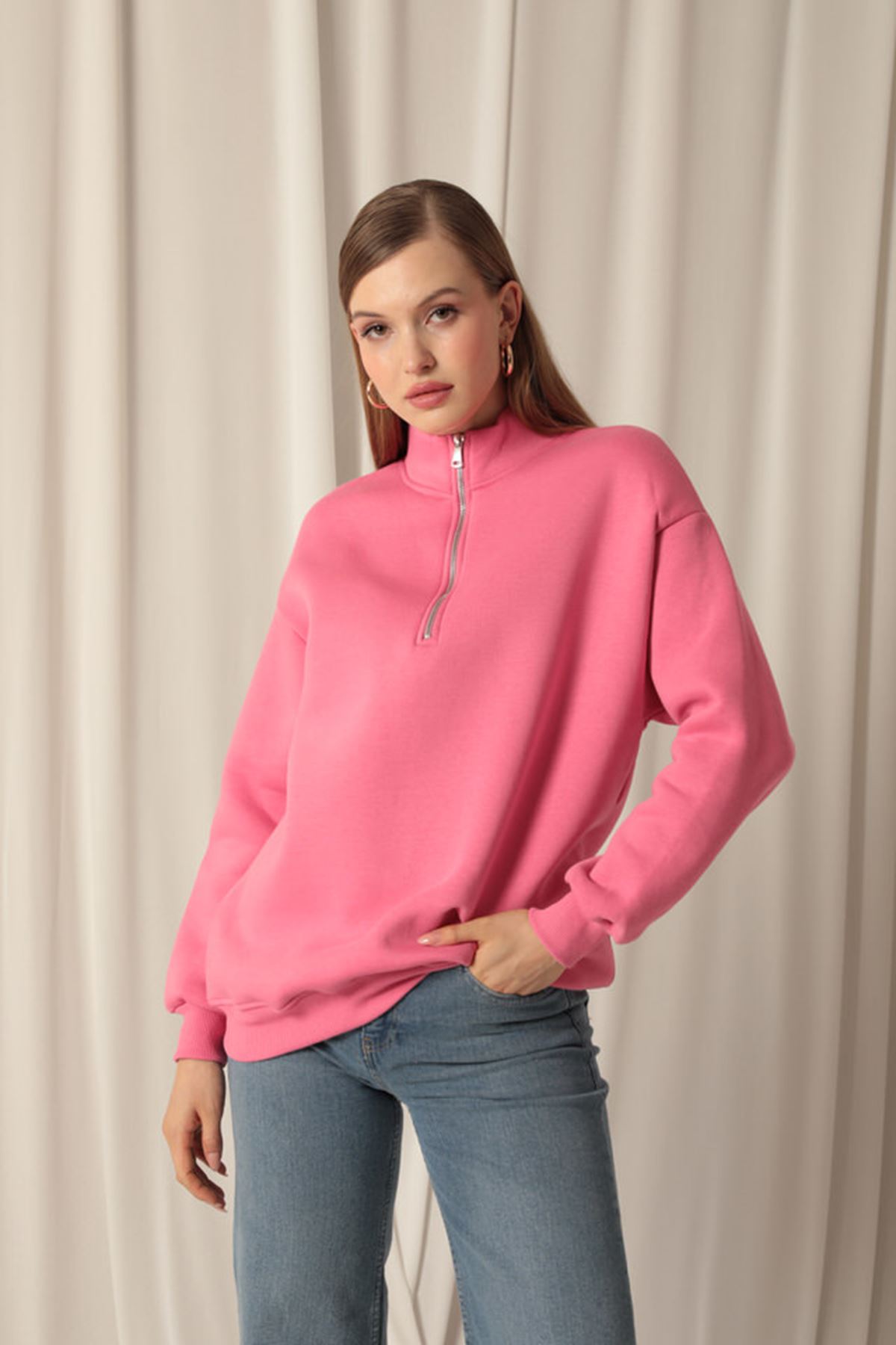 Üç%20İplik%20Dik%20Yaka%20Yarım%20Fermuarlı%20Kadın%20Pembe%20Sweat