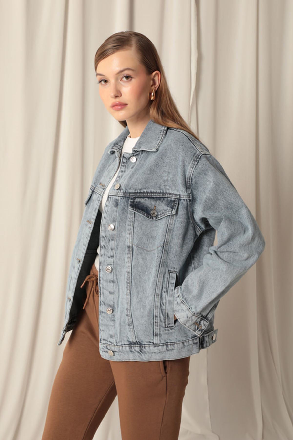 Denim%20Kumaş%20Oversize%20%20Kadın%20Mavi%20Kot%20Ceket