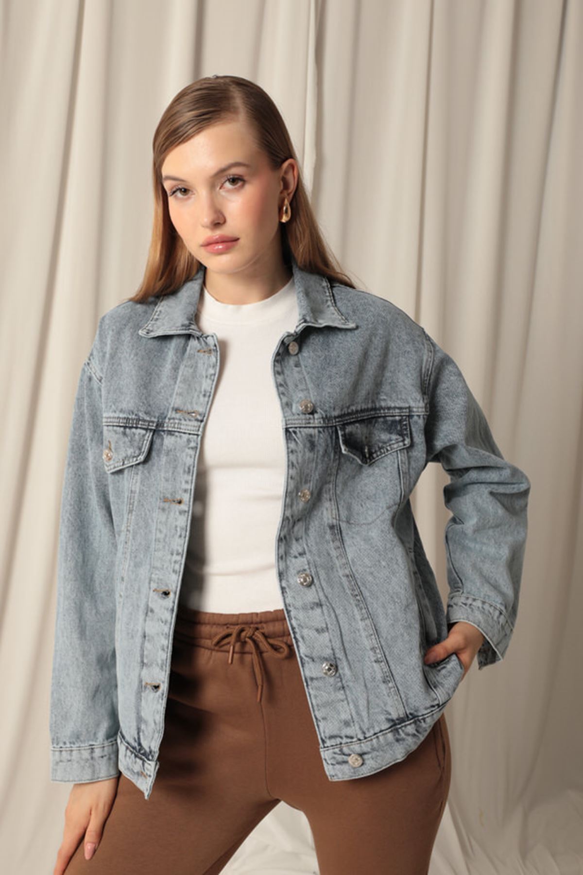 Denim%20Kumaş%20Oversize%20%20Kadın%20Mavi%20Kot%20Ceket